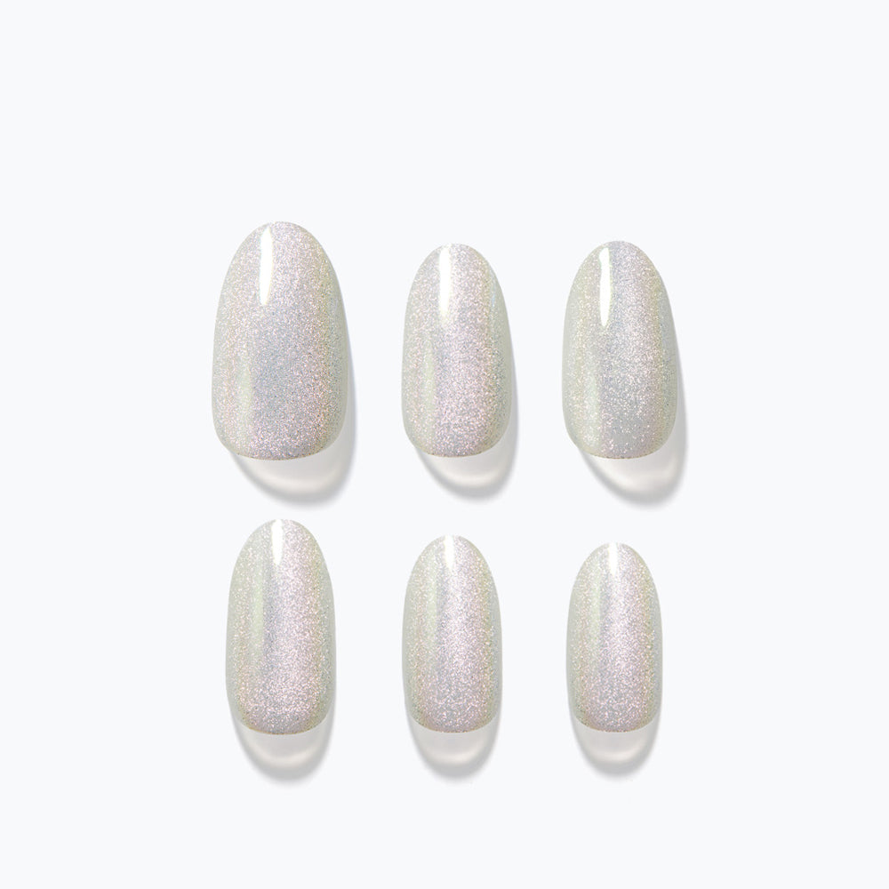 Dashing Diva Magic Press - Spotlight (Almond)