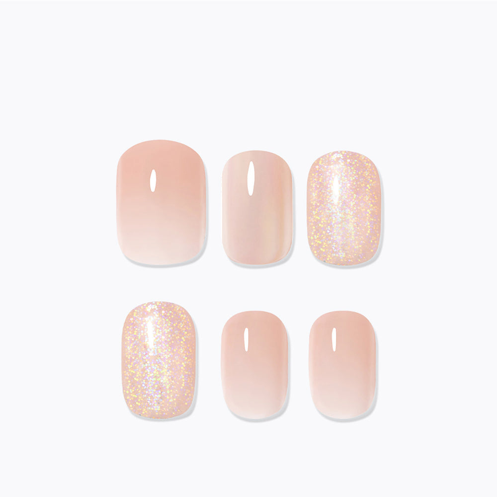 Dashing Diva Magic Press - Silky Blush (Regular Round)