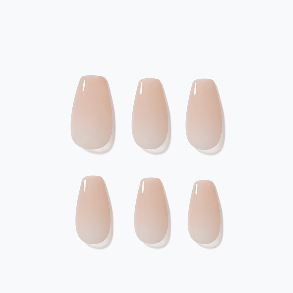 Dashing Diva Magic Press - Rose Beige (Coffin)